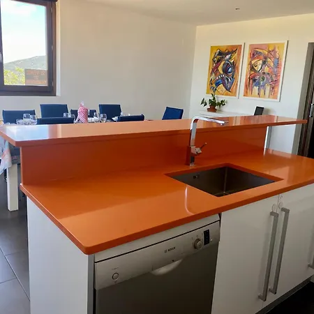 Casacastillo28 בקתה